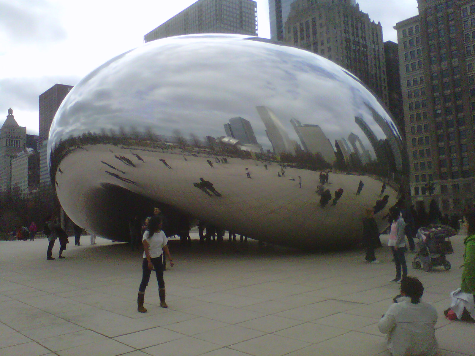Cloud Gate sculpture, Millenium Park, Chicago, IL